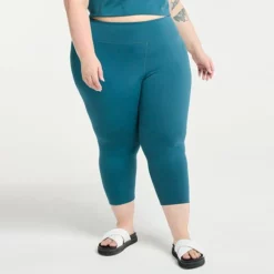 Plus Size FLX Affirmation High-Waisted Capri Leggings